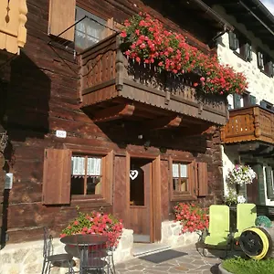 https://chalet-claudia-livigno.it-lombardy.com